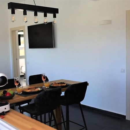 Éxo Goniá A Lux Villas Santorini מראה חיצוני תמונה